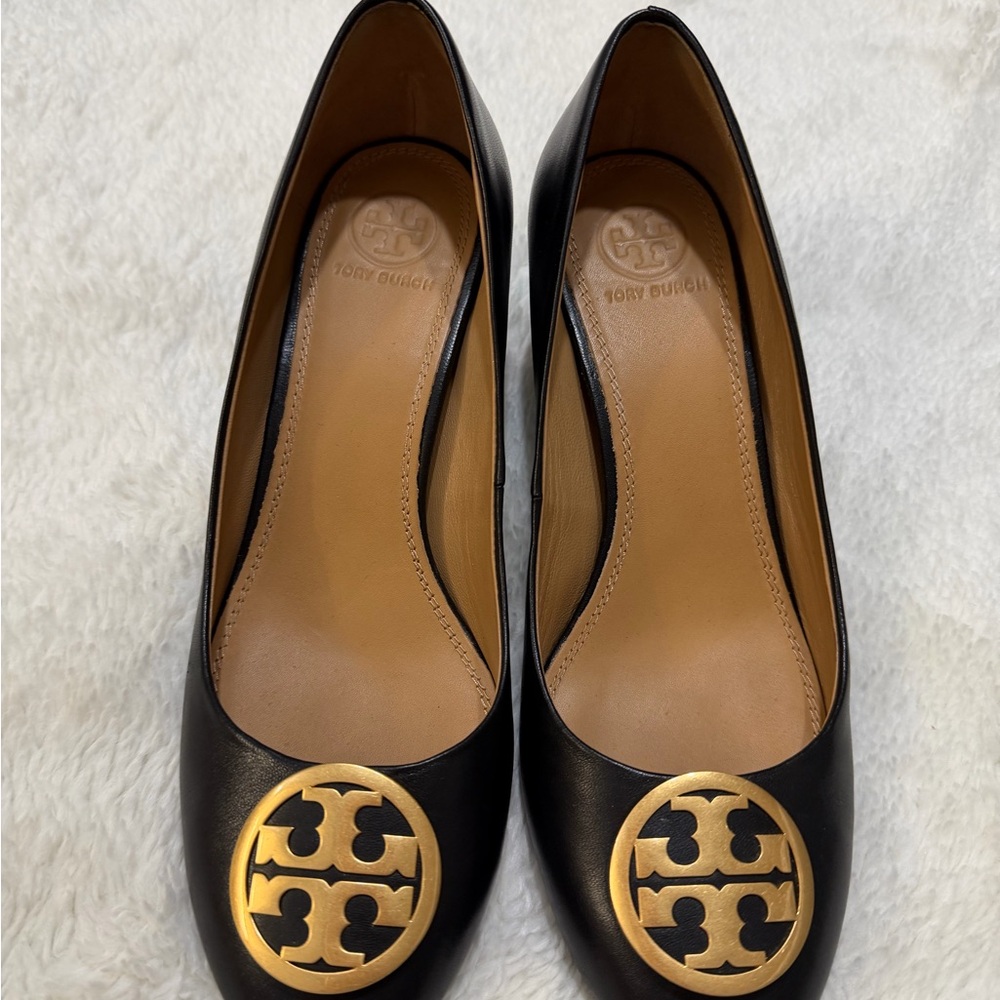 Tory Burch Black Leather Flats with Gold Logo Medallion